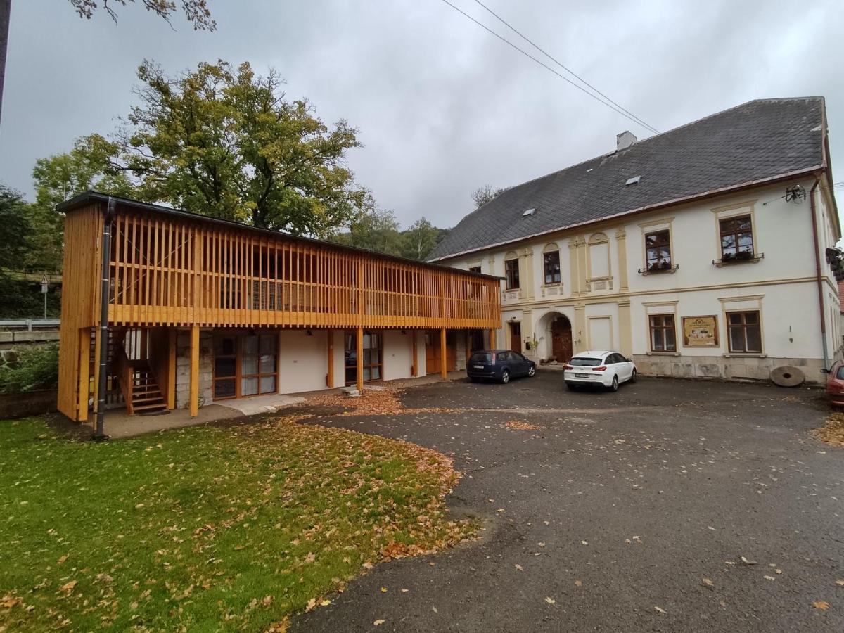 Apartment Ve Mlýně Teplice nad Metují Exterior foto