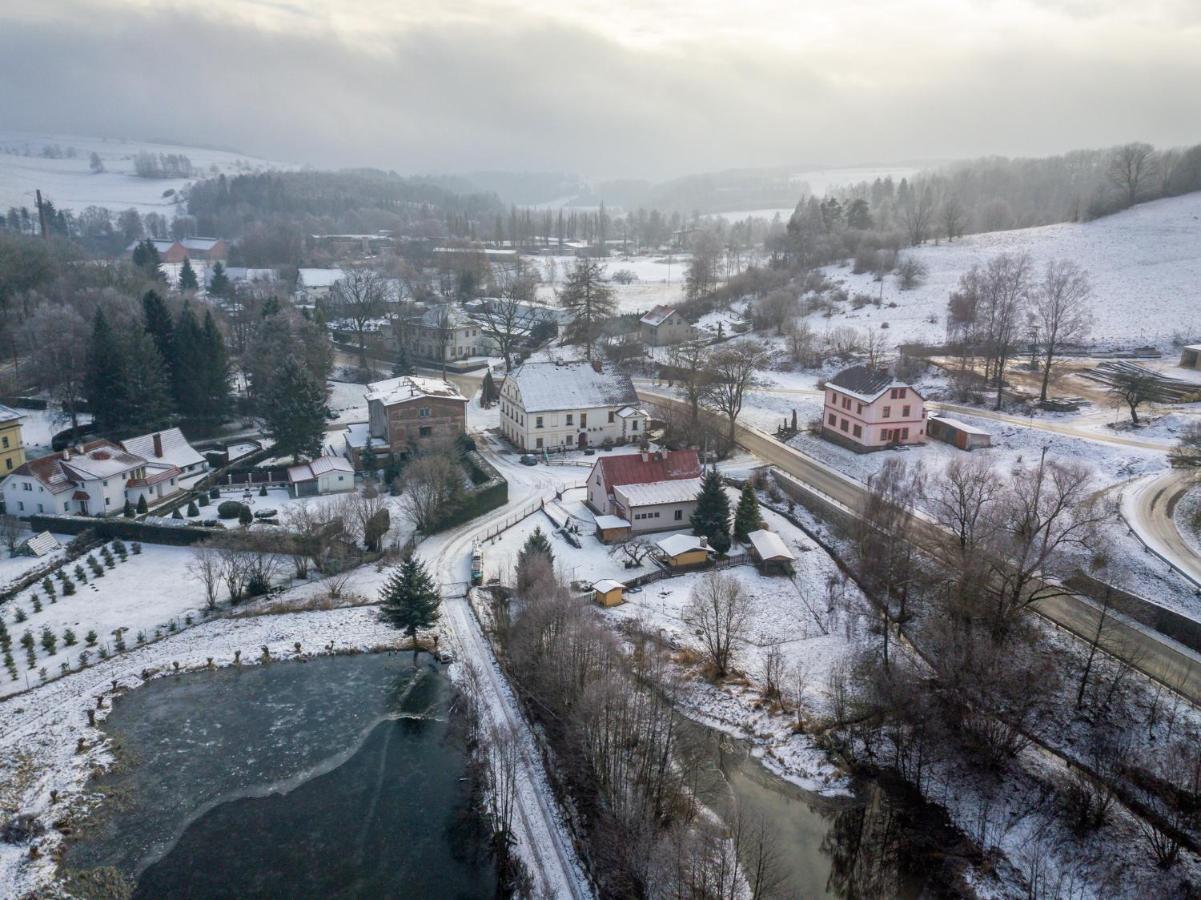 Apartment Ve Mlýně Teplice nad Metují Exterior foto