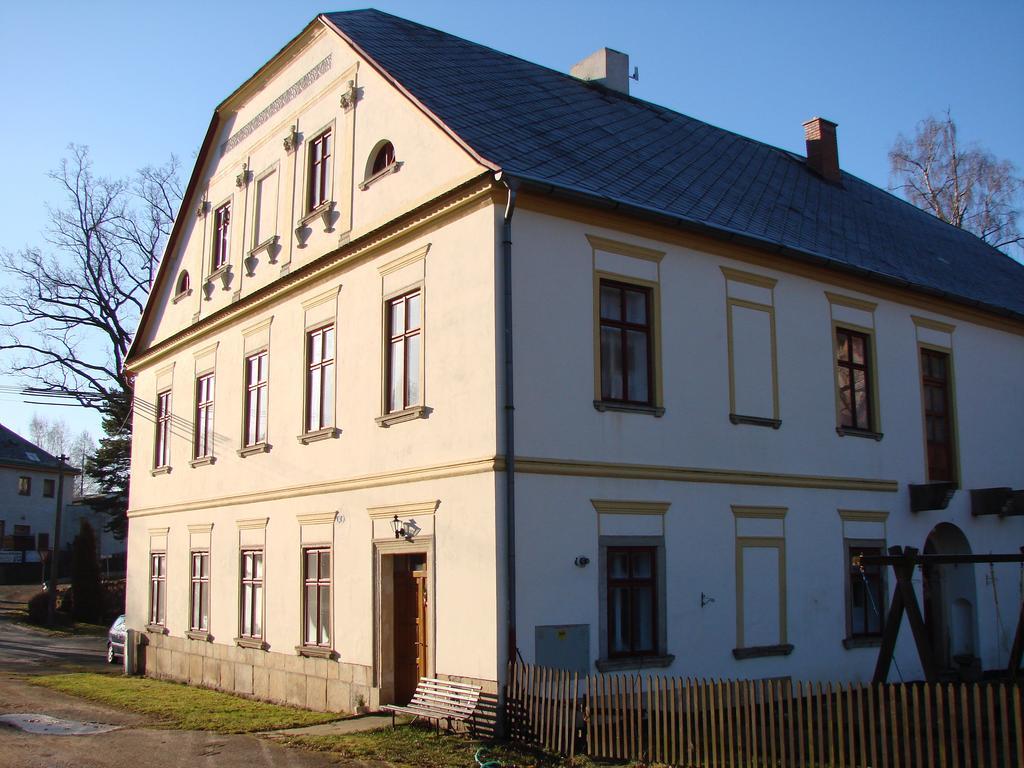 Apartment Ve Mlýně Teplice nad Metují Exterior foto